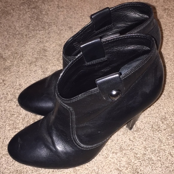 Black Coach boots in size 5 - Picture 2 of 4